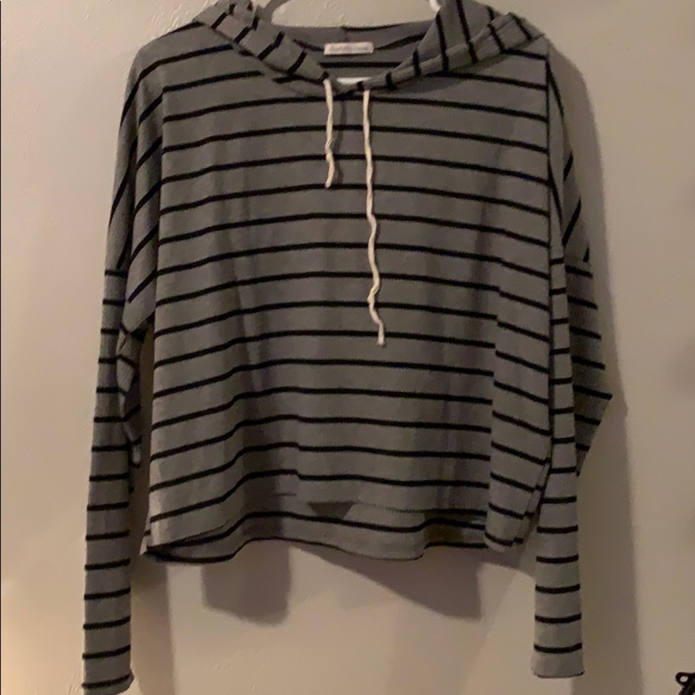 striped, long sleeve, somewhat cropped top
